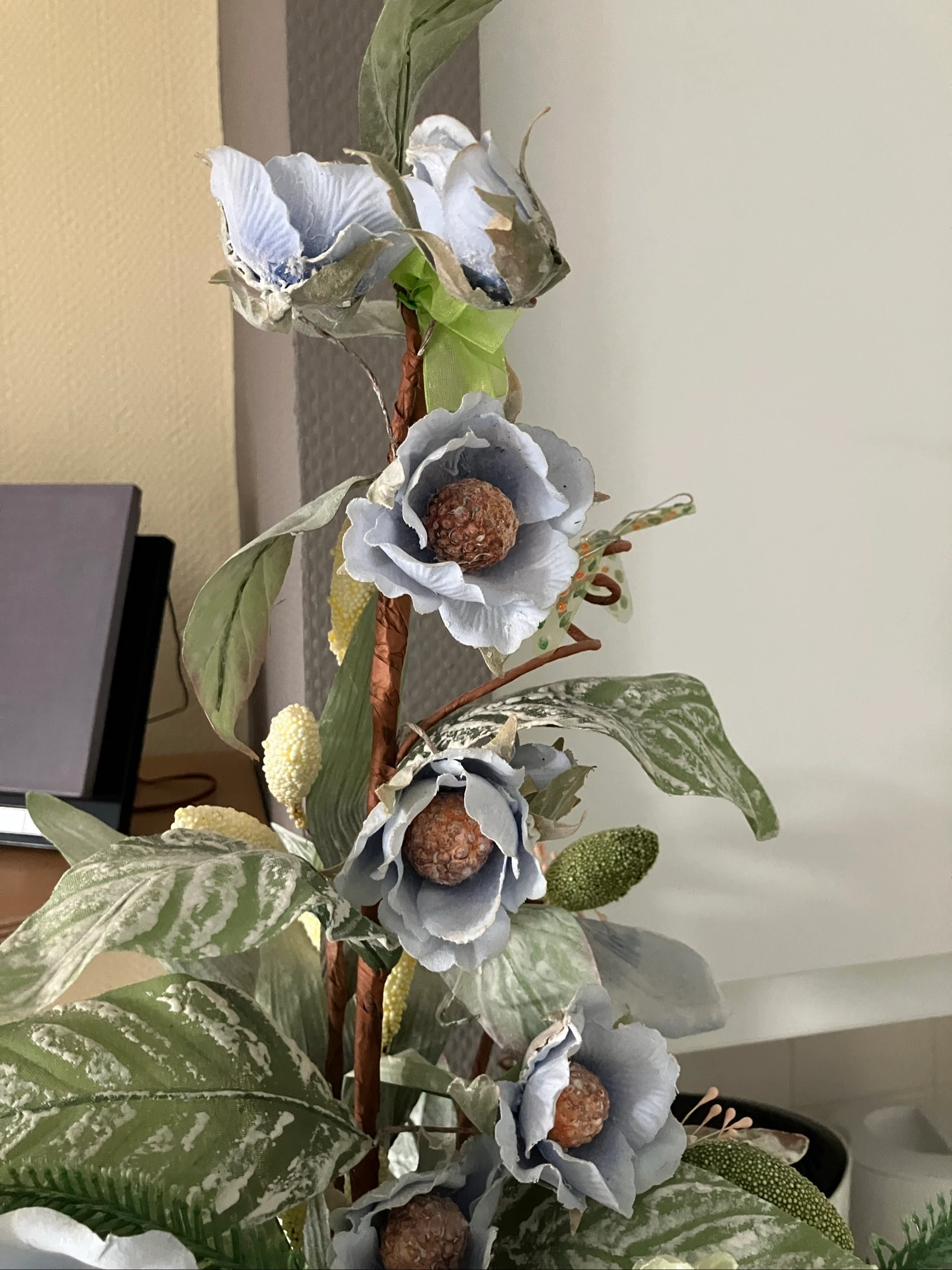Arreglo floral con jarrón / decoración de planta artificial – photo 4